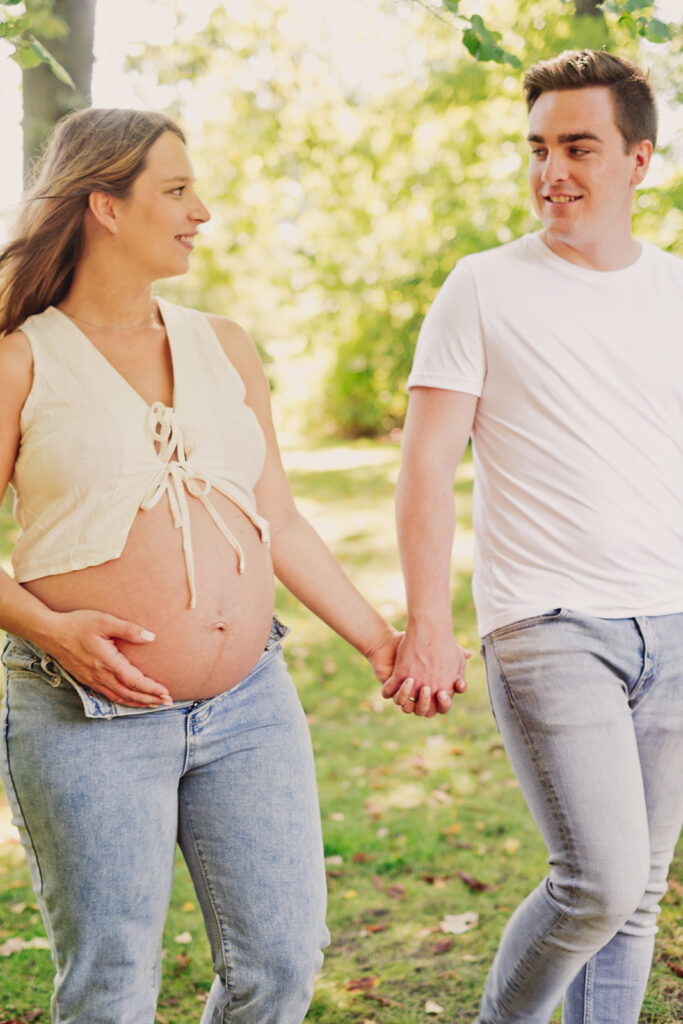 Shirley und Lennart Babybauch